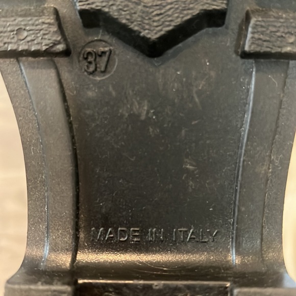 D&G animal print rain boots, Size 37 euro size. - Picture 9 of 9